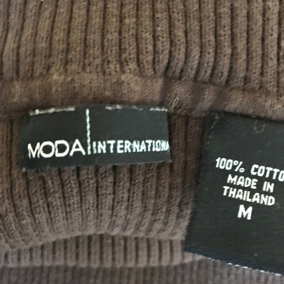 Victoria''s Secret MODA INTERNATIONAL ribbed turtleneck top size medium - Picture 2 of 4